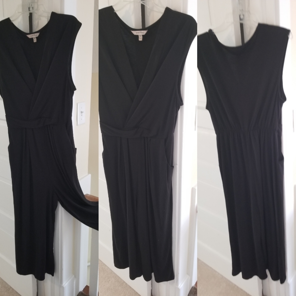 Sleeveless coverall suit